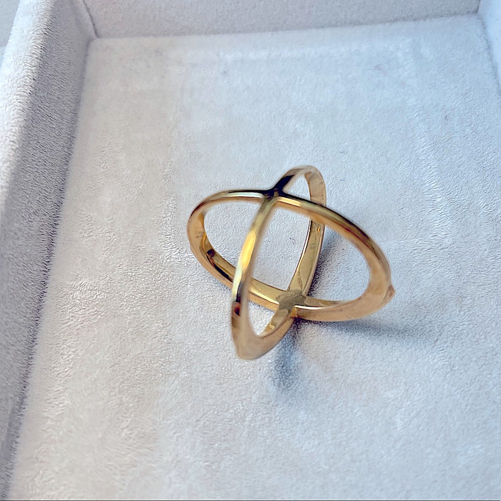 Elizabeth and James Windrose Ring